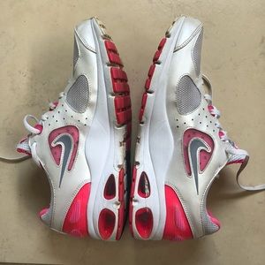 Nike Max Air Turbulence 16 Women’s 8.5 Hot Pink